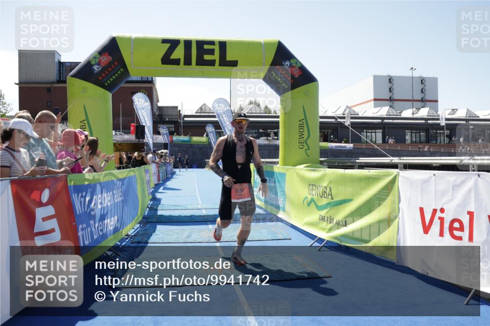 09.08.2026 - GEWOBA Citytriathlon Bremen Yannick Fuchs http://msf.ph/oto/9941742 09.08.2026 14:01:56 Ziel 666 meine-sportfotos.de