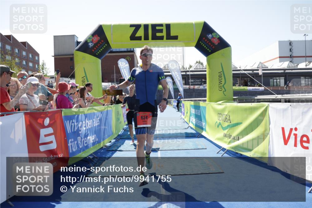 09.08.2026 - GEWOBA Citytriathlon Bremen Yannick Fuchs http://msf.ph/oto/9941755 09.08.2026 14:02:05 Ziel 624, 979 meine-sportfotos.de