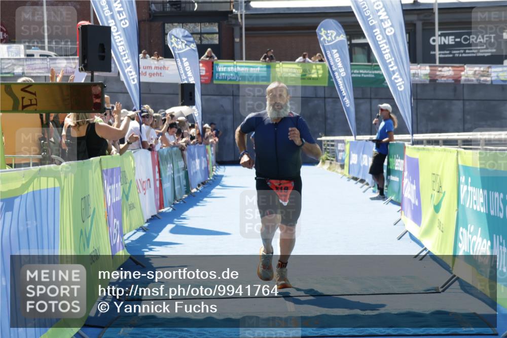 09.08.2026 - GEWOBA Citytriathlon Bremen Yannick Fuchs http://msf.ph/oto/9941764 09.08.2026 14:02:22 Ziel 819 meine-sportfotos.de
