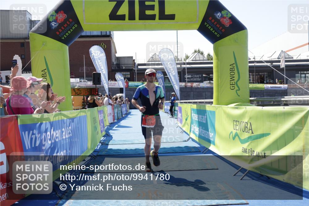 09.08.2026 - GEWOBA Citytriathlon Bremen Yannick Fuchs http://msf.ph/oto/9941780 09.08.2026 14:02:33 Ziel 629 meine-sportfotos.de