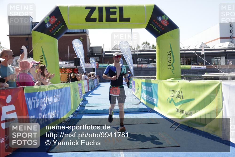 09.08.2026 - GEWOBA Citytriathlon Bremen Yannick Fuchs http://msf.ph/oto/9941781 09.08.2026 14:02:33 Ziel 629 meine-sportfotos.de