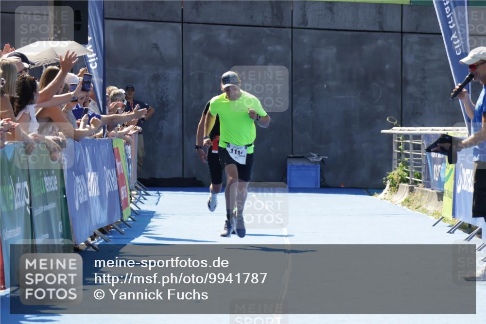 09.08.2026 - GEWOBA Citytriathlon Bremen Yannick Fuchs http://msf.ph/oto/9941787 09.08.2026 14:02:43 Ziel 1114 meine-sportfotos.de