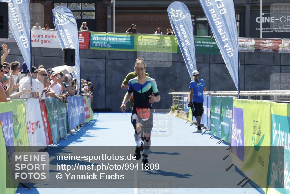 09.08.2026 - GEWOBA Citytriathlon Bremen Yannick Fuchs http://msf.ph/oto/9941809 09.08.2026 14:02:58 Ziel 569, 612 meine-sportfotos.de