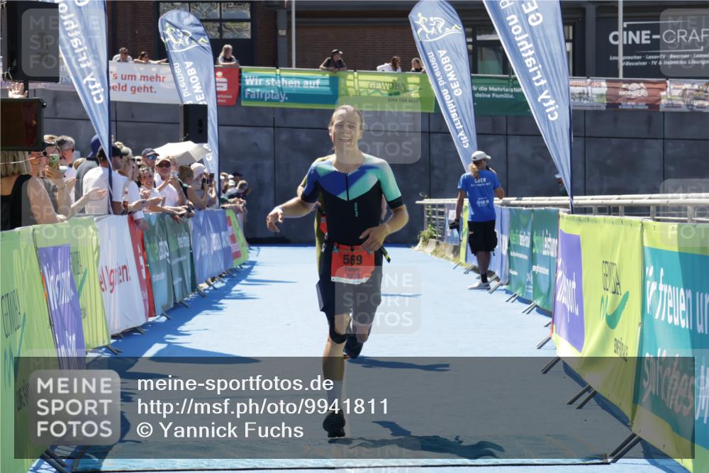 09.08.2026 - GEWOBA Citytriathlon Bremen Yannick Fuchs http://msf.ph/oto/9941811 09.08.2026 14:02:59 Ziel 569, 612, 849 meine-sportfotos.de