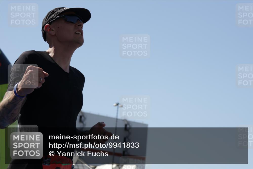 09.08.2026 - GEWOBA Citytriathlon Bremen Yannick Fuchs http://msf.ph/oto/9941833 09.08.2026 14:04:23 Ziel 616 meine-sportfotos.de