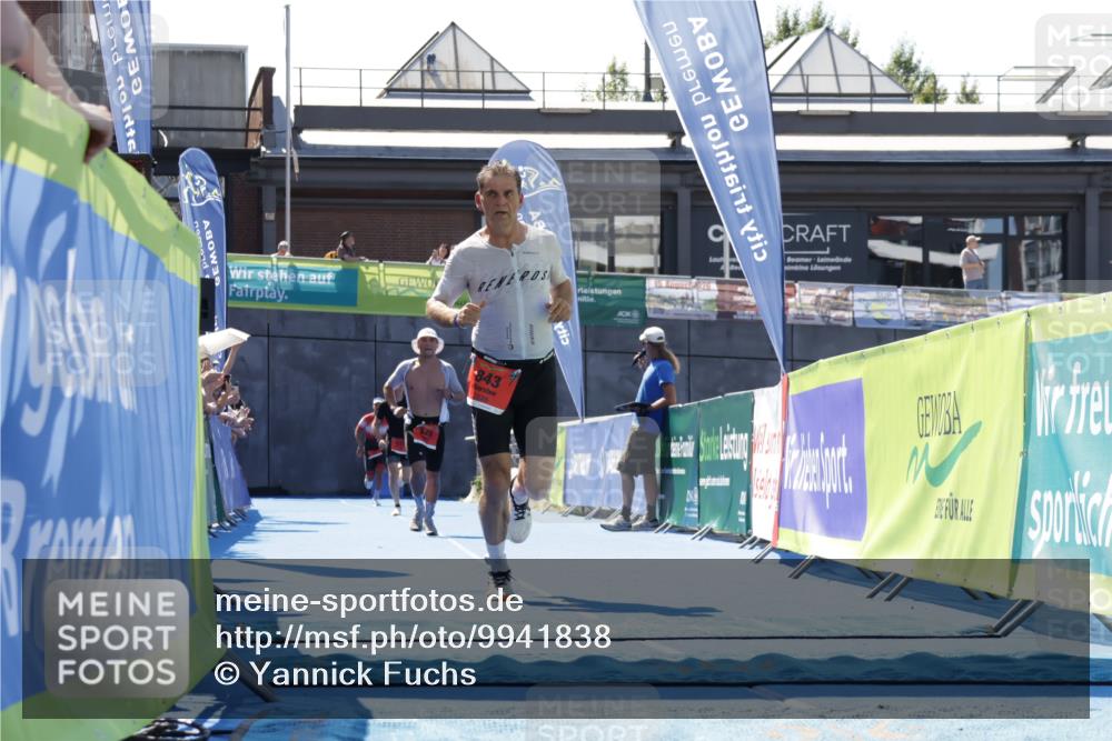 09.08.2026 - GEWOBA Citytriathlon Bremen Yannick Fuchs http://msf.ph/oto/9941838 09.08.2026 14:04:32 Ziel 843 meine-sportfotos.de