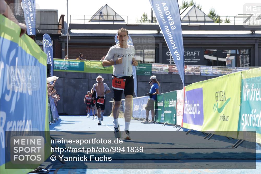 09.08.2026 - GEWOBA Citytriathlon Bremen Yannick Fuchs http://msf.ph/oto/9941839 09.08.2026 14:04:32 Ziel 843 meine-sportfotos.de