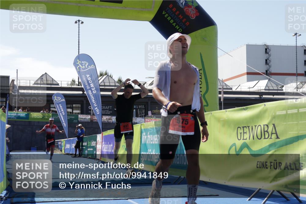 09.08.2026 - GEWOBA Citytriathlon Bremen Yannick Fuchs http://msf.ph/oto/9941849 09.08.2026 14:04:40 Ziel 575, 746, 831 meine-sportfotos.de