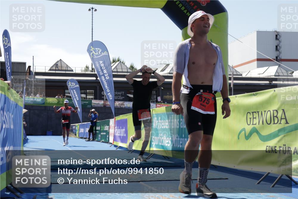 09.08.2026 - GEWOBA Citytriathlon Bremen Yannick Fuchs http://msf.ph/oto/9941850 09.08.2026 14:04:40 Ziel 575, 746, 831 meine-sportfotos.de
