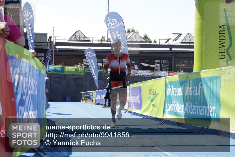 09.08.2026 - GEWOBA Citytriathlon Bremen Yannick Fuchs http://msf.ph/oto/9941856 09.08.2026 14:04:43 Ziel 575, 746, 831 meine-sportfotos.de