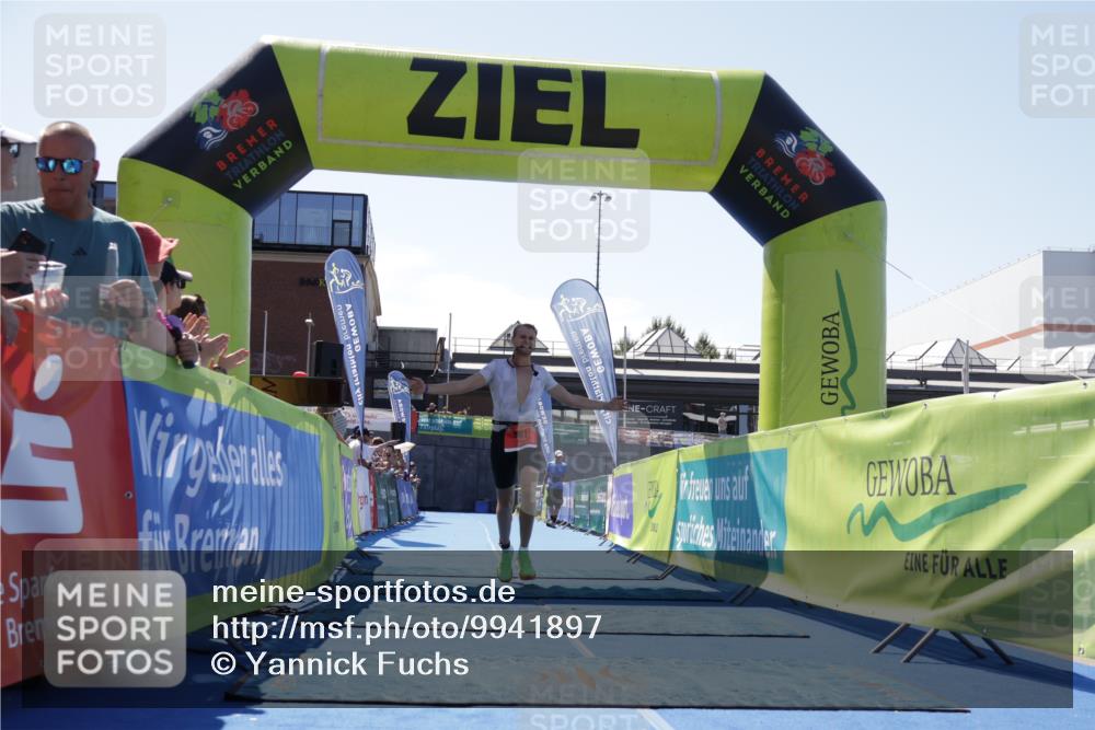 09.08.2026 - GEWOBA Citytriathlon Bremen Yannick Fuchs http://msf.ph/oto/9941897 09.08.2026 14:06:06 Ziel 561 meine-sportfotos.de