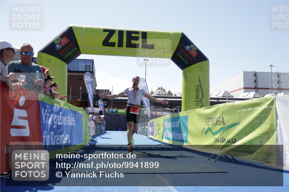 09.08.2026 - GEWOBA Citytriathlon Bremen Yannick Fuchs http://msf.ph/oto/9941899 09.08.2026 14:06:07 Ziel 561 meine-sportfotos.de