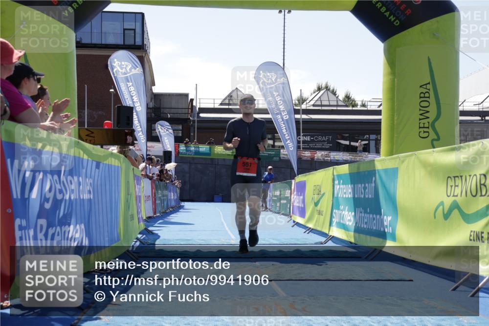 09.08.2026 - GEWOBA Citytriathlon Bremen Yannick Fuchs http://msf.ph/oto/9941906 09.08.2026 14:06:32 Ziel 551 meine-sportfotos.de