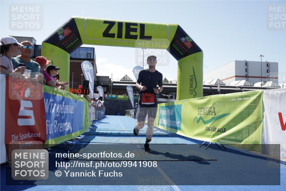 09.08.2026 - GEWOBA Citytriathlon Bremen Yannick Fuchs http://msf.ph/oto/9941908 09.08.2026 14:06:33 Ziel 551 meine-sportfotos.de