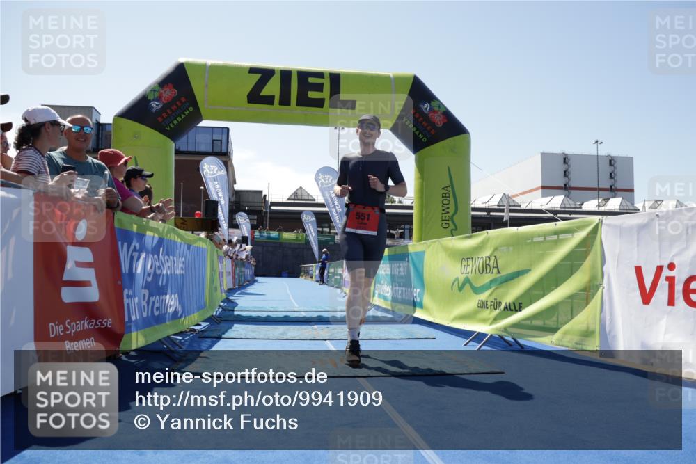 09.08.2026 - GEWOBA Citytriathlon Bremen Yannick Fuchs http://msf.ph/oto/9941909 09.08.2026 14:06:33 Ziel 551 meine-sportfotos.de