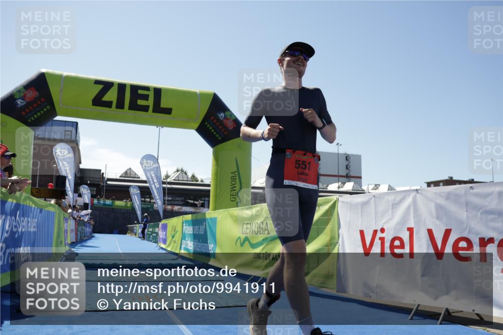 09.08.2026 - GEWOBA Citytriathlon Bremen Yannick Fuchs http://msf.ph/oto/9941911 09.08.2026 14:06:34 Ziel 551 meine-sportfotos.de