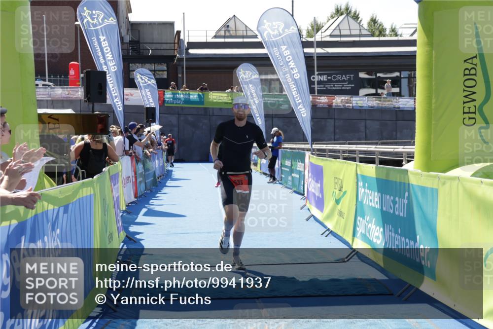 09.08.2026 - GEWOBA Citytriathlon Bremen Yannick Fuchs http://msf.ph/oto/9941937 09.08.2026 14:07:11 Ziel 633 meine-sportfotos.de