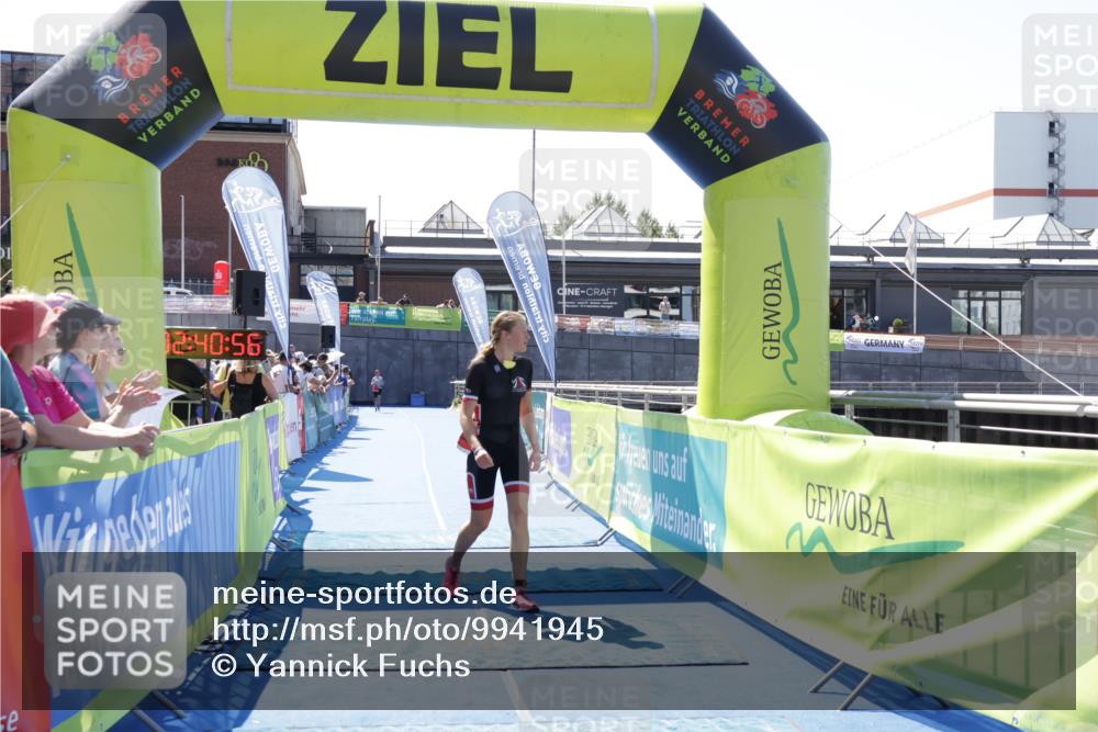 09.08.2026 - GEWOBA Citytriathlon Bremen Yannick Fuchs http://msf.ph/oto/9941945 09.08.2026 14:07:19 Ziel 883 meine-sportfotos.de