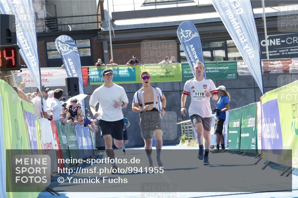 09.08.2026 - GEWOBA Citytriathlon Bremen Yannick Fuchs http://msf.ph/oto/9941955 09.08.2026 14:07:37 Ziel 1119 meine-sportfotos.de