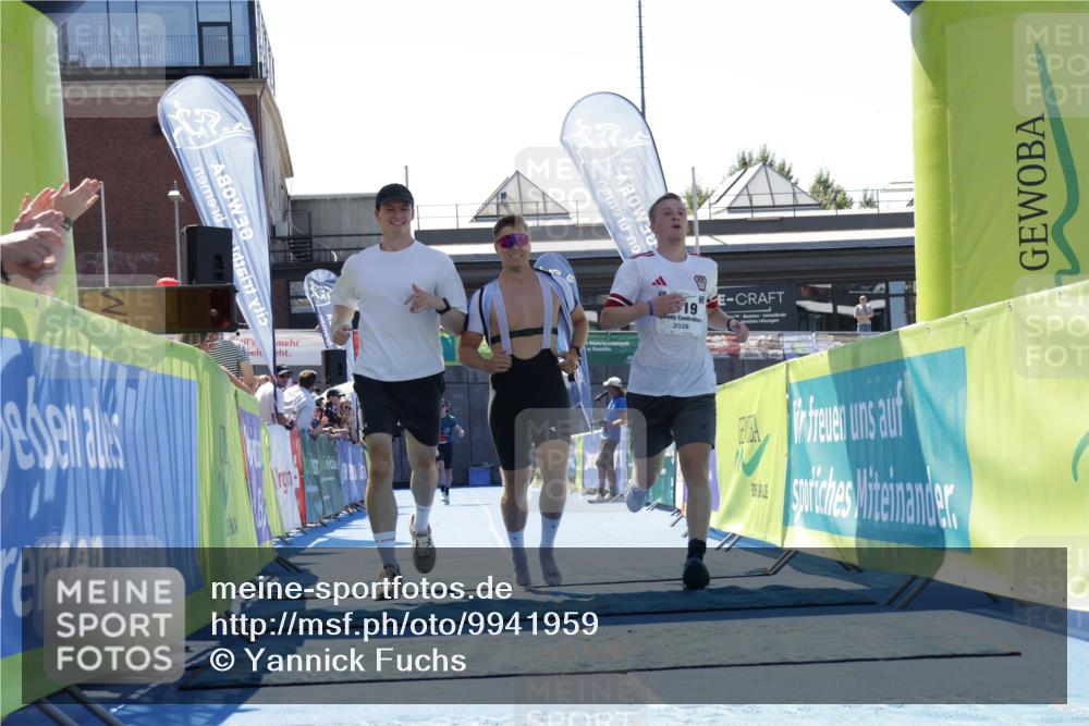 09.08.2026 - GEWOBA Citytriathlon Bremen Yannick Fuchs http://msf.ph/oto/9941959 09.08.2026 14:07:39 Ziel 1119 meine-sportfotos.de