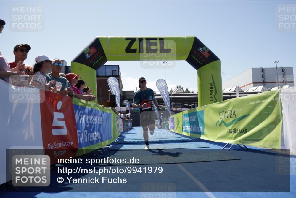 09.08.2026 - GEWOBA Citytriathlon Bremen Yannick Fuchs http://msf.ph/oto/9941979 09.08.2026 14:07:45 Ziel 676 meine-sportfotos.de