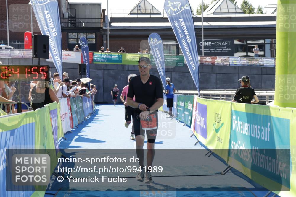 09.08.2026 - GEWOBA Citytriathlon Bremen Yannick Fuchs http://msf.ph/oto/9941989 09.08.2026 14:08:18 Ziel 692, 793 meine-sportfotos.de