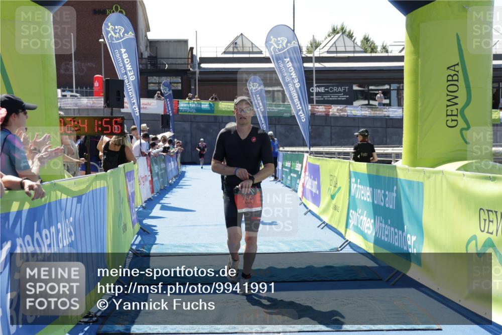 09.08.2026 - GEWOBA Citytriathlon Bremen Yannick Fuchs http://msf.ph/oto/9941991 09.08.2026 14:08:18 Ziel 692, 793 meine-sportfotos.de