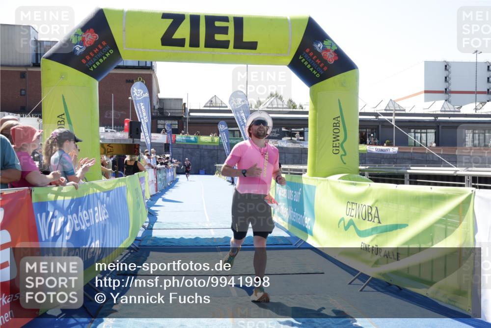 09.08.2026 - GEWOBA Citytriathlon Bremen Yannick Fuchs http://msf.ph/oto/9941998 09.08.2026 14:08:21 Ziel 692, 793 meine-sportfotos.de