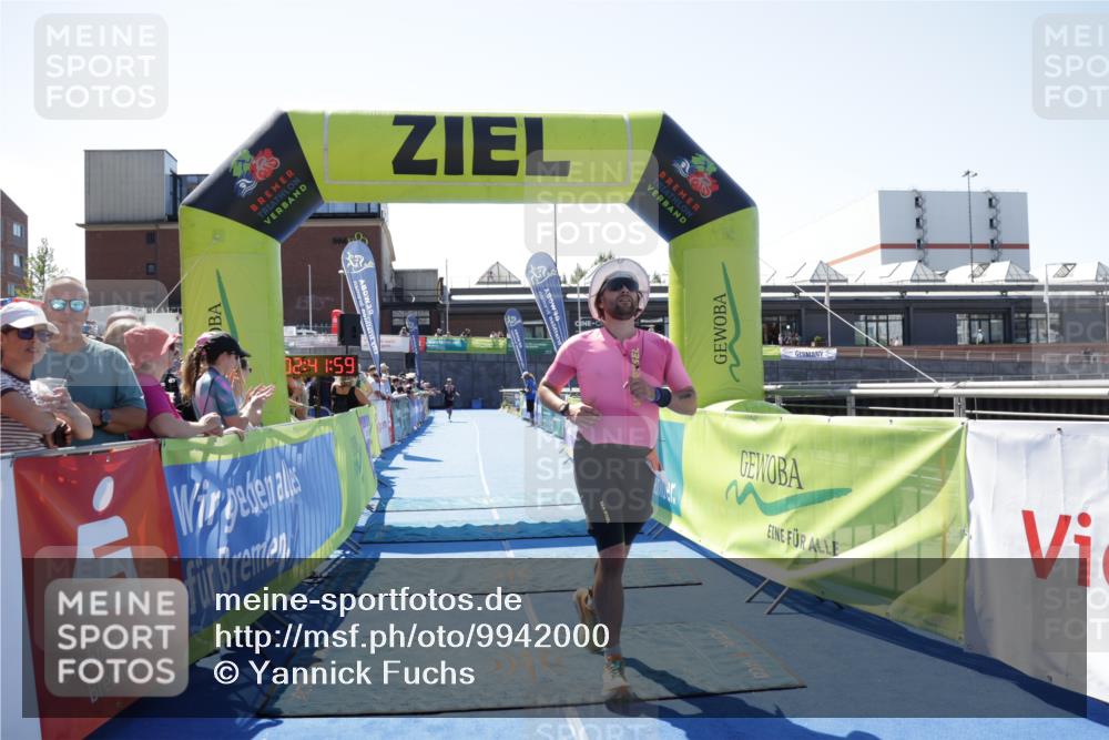 09.08.2026 - GEWOBA Citytriathlon Bremen Yannick Fuchs http://msf.ph/oto/9942000 09.08.2026 14:08:21 Ziel 692, 793 meine-sportfotos.de