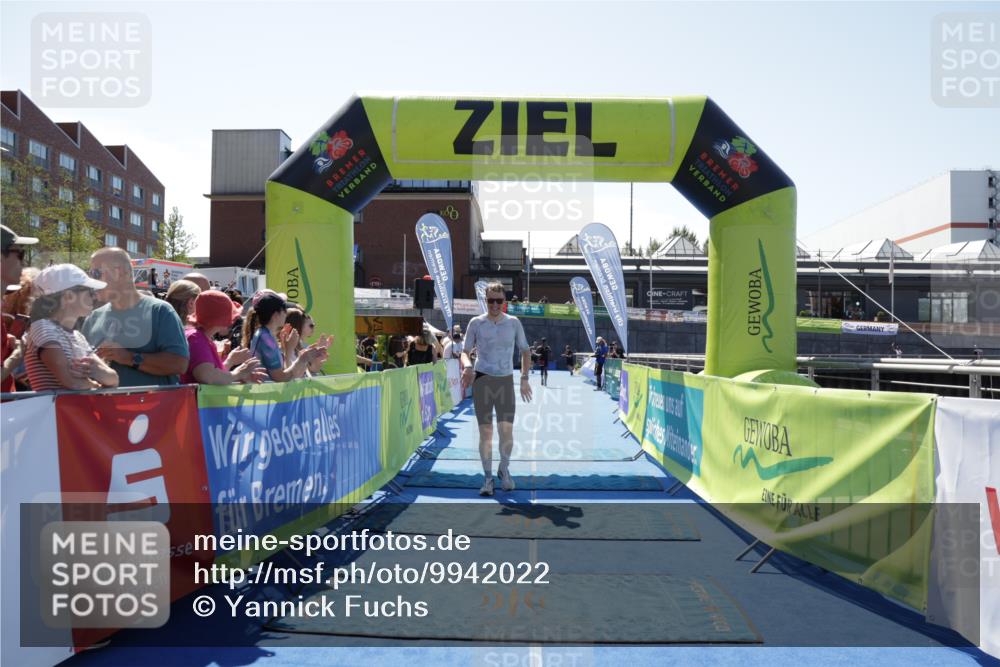 09.08.2026 - GEWOBA Citytriathlon Bremen Yannick Fuchs http://msf.ph/oto/9942022 09.08.2026 14:08:44 Ziel 662, 677 meine-sportfotos.de