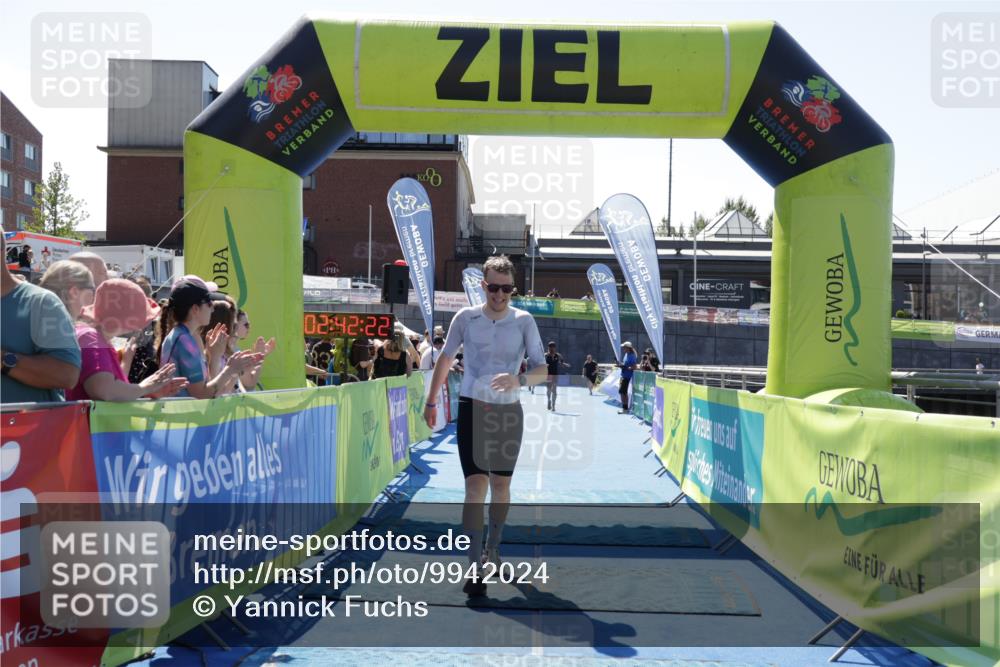 09.08.2026 - GEWOBA Citytriathlon Bremen Yannick Fuchs http://msf.ph/oto/9942024 09.08.2026 14:08:45 Ziel 662, 677 meine-sportfotos.de