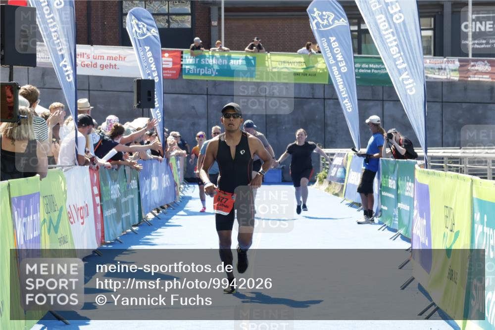 09.08.2026 - GEWOBA Citytriathlon Bremen Yannick Fuchs http://msf.ph/oto/9942026 09.08.2026 14:08:48 Ziel 662, 677, 924, 1137 meine-sportfotos.de