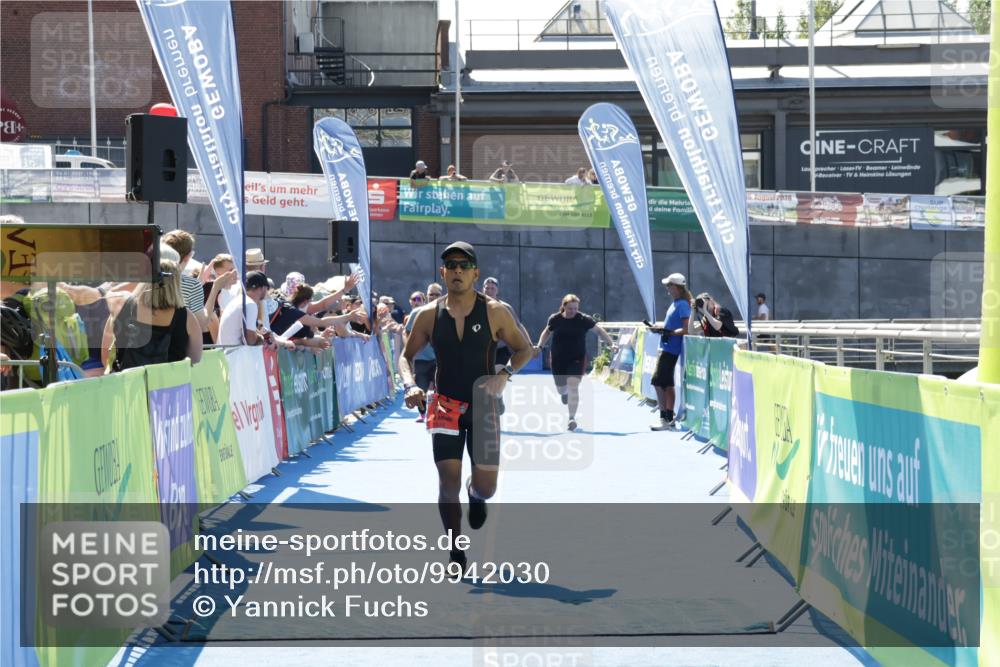09.08.2026 - GEWOBA Citytriathlon Bremen Yannick Fuchs http://msf.ph/oto/9942030 09.08.2026 14:08:48 Ziel 662, 677, 924, 1137 meine-sportfotos.de