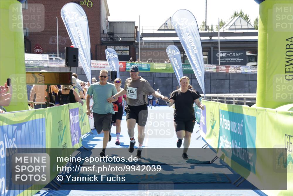 09.08.2026 - GEWOBA Citytriathlon Bremen Yannick Fuchs http://msf.ph/oto/9942039 09.08.2026 14:08:52 Ziel 677, 924, 1137 meine-sportfotos.de