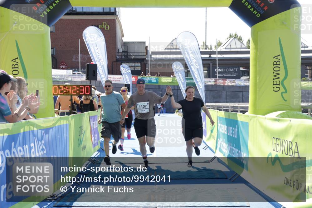 09.08.2026 - GEWOBA Citytriathlon Bremen Yannick Fuchs http://msf.ph/oto/9942041 09.08.2026 14:08:52 Ziel 677, 924, 1137 meine-sportfotos.de