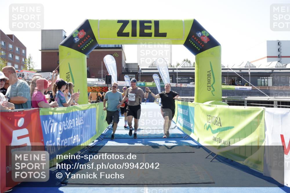09.08.2026 - GEWOBA Citytriathlon Bremen Yannick Fuchs http://msf.ph/oto/9942042 09.08.2026 14:08:53 Ziel 677, 924, 1137 meine-sportfotos.de