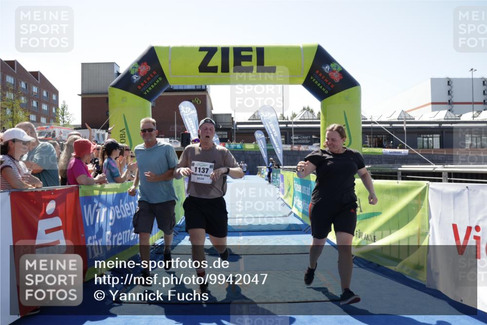 09.08.2026 - GEWOBA Citytriathlon Bremen Yannick Fuchs http://msf.ph/oto/9942047 09.08.2026 14:08:54 Ziel 677, 924, 1137 meine-sportfotos.de