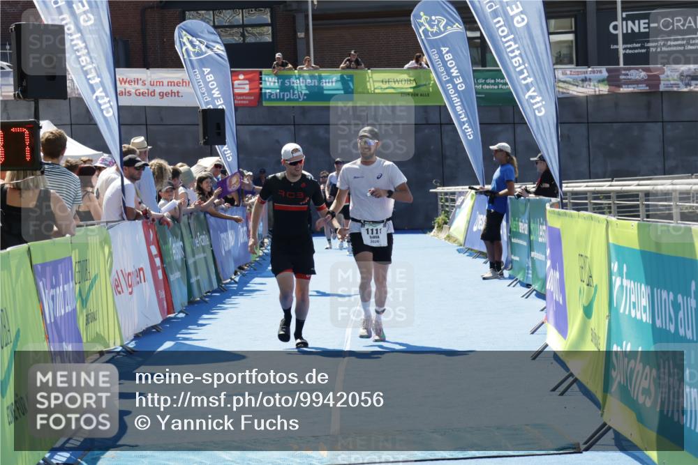 09.08.2026 - GEWOBA Citytriathlon Bremen Yannick Fuchs http://msf.ph/oto/9942056 09.08.2026 14:09:00 Ziel 647, 1111 meine-sportfotos.de