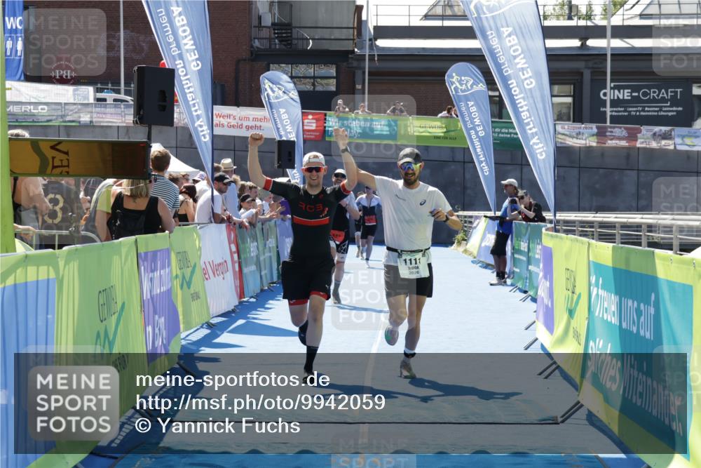 09.08.2026 - GEWOBA Citytriathlon Bremen Yannick Fuchs http://msf.ph/oto/9942059 09.08.2026 14:09:01 Ziel 647, 1111 meine-sportfotos.de