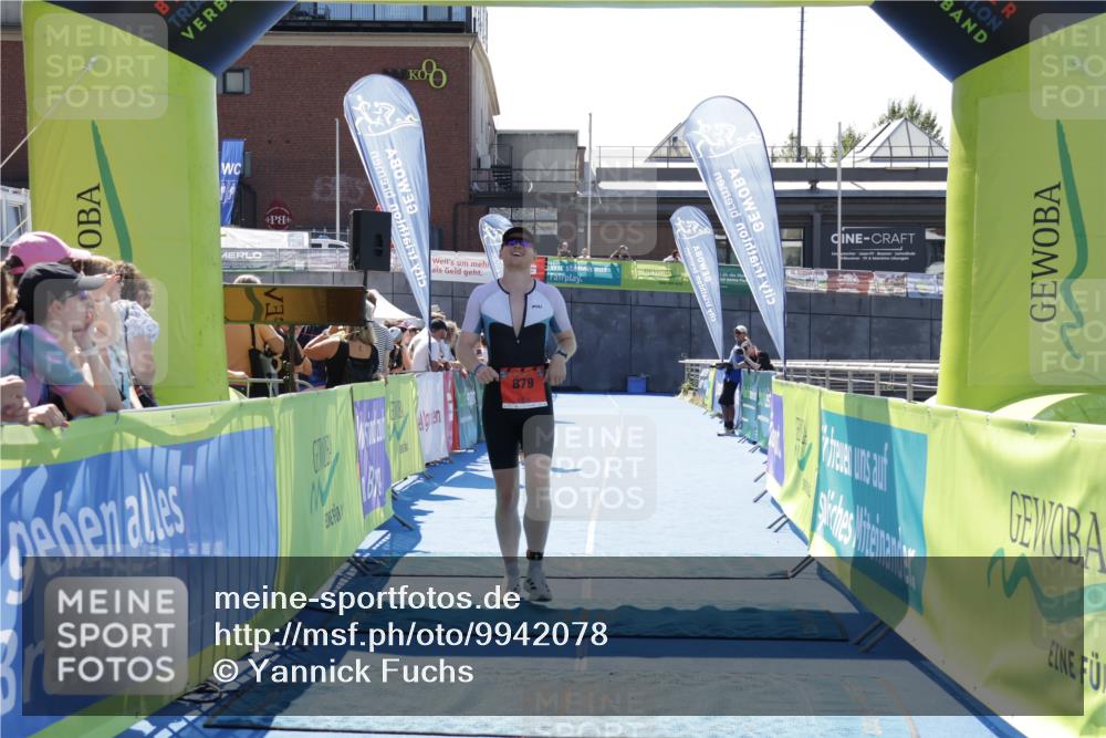 09.08.2026 - GEWOBA Citytriathlon Bremen Yannick Fuchs http://msf.ph/oto/9942078 09.08.2026 14:09:08 Ziel 643, 647, 879 meine-sportfotos.de