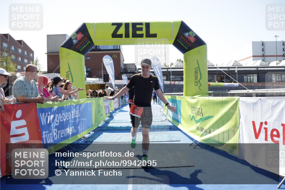 09.08.2026 - GEWOBA Citytriathlon Bremen Yannick Fuchs http://msf.ph/oto/9942095 09.08.2026 14:09:37 Ziel 594, 635 meine-sportfotos.de