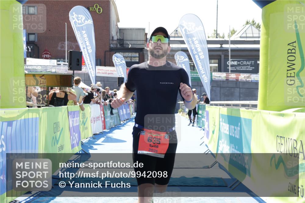 09.08.2026 - GEWOBA Citytriathlon Bremen Yannick Fuchs http://msf.ph/oto/9942098 09.08.2026 14:09:39 Ziel 594, 635 meine-sportfotos.de