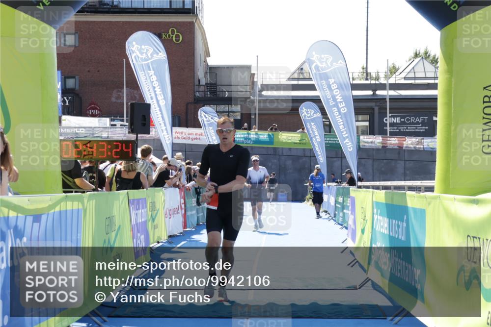 09.08.2026 - GEWOBA Citytriathlon Bremen Yannick Fuchs http://msf.ph/oto/9942106 09.08.2026 14:09:46 Ziel 791, 820 meine-sportfotos.de