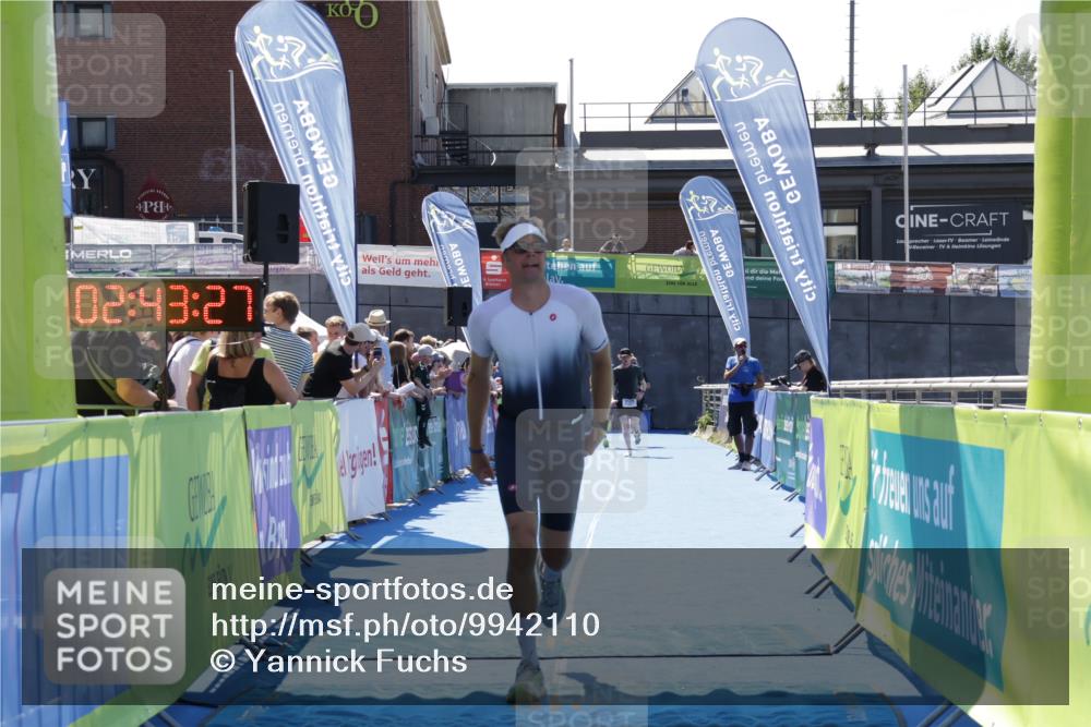 09.08.2026 - GEWOBA Citytriathlon Bremen Yannick Fuchs http://msf.ph/oto/9942110 09.08.2026 14:09:50 Ziel 791, 820 meine-sportfotos.de