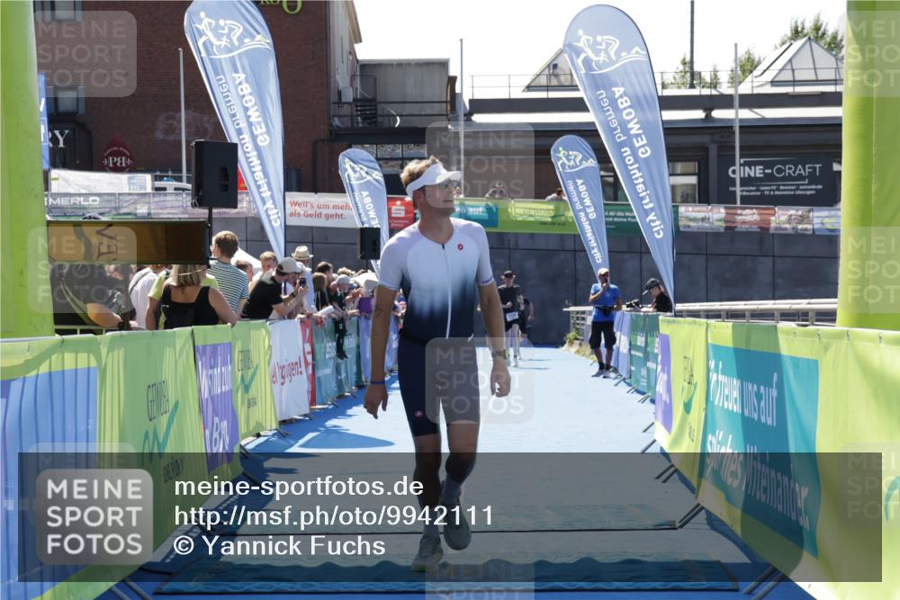 09.08.2026 - GEWOBA Citytriathlon Bremen Yannick Fuchs http://msf.ph/oto/9942111 09.08.2026 14:09:50 Ziel 791, 820 meine-sportfotos.de