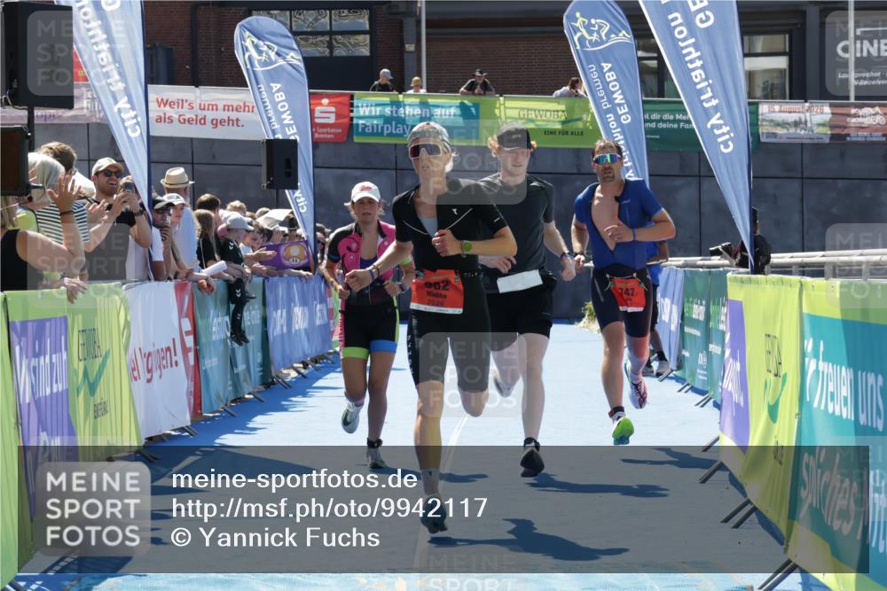 09.08.2026 - GEWOBA Citytriathlon Bremen Yannick Fuchs http://msf.ph/oto/9942117 09.08.2026 14:09:56 Ziel 747, 898, 982, 1129 meine-sportfotos.de