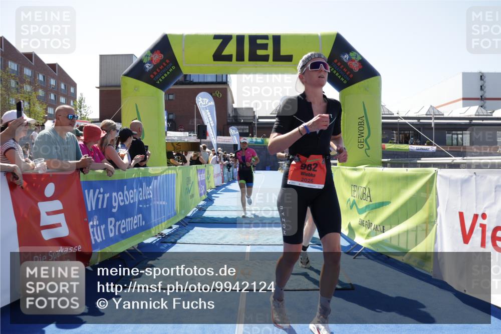 09.08.2026 - GEWOBA Citytriathlon Bremen Yannick Fuchs http://msf.ph/oto/9942124 09.08.2026 14:09:58 Ziel 747, 898, 982, 1129 meine-sportfotos.de