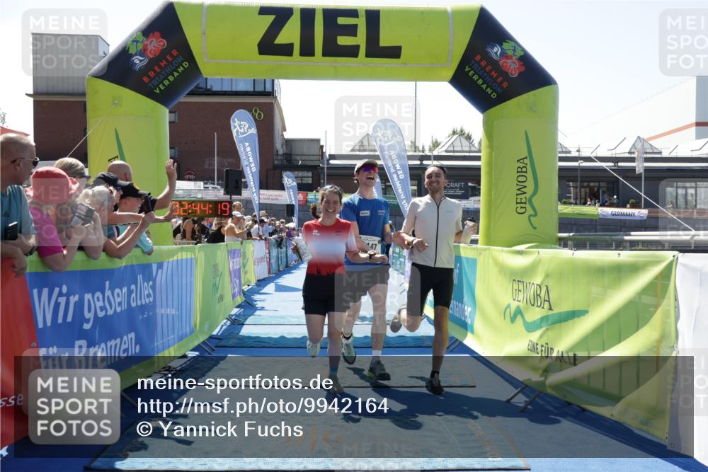 09.08.2026 - GEWOBA Citytriathlon Bremen Yannick Fuchs http://msf.ph/oto/9942164 09.08.2026 14:10:42 Ziel 707, 1011, 1011, 1147 meine-sportfotos.de