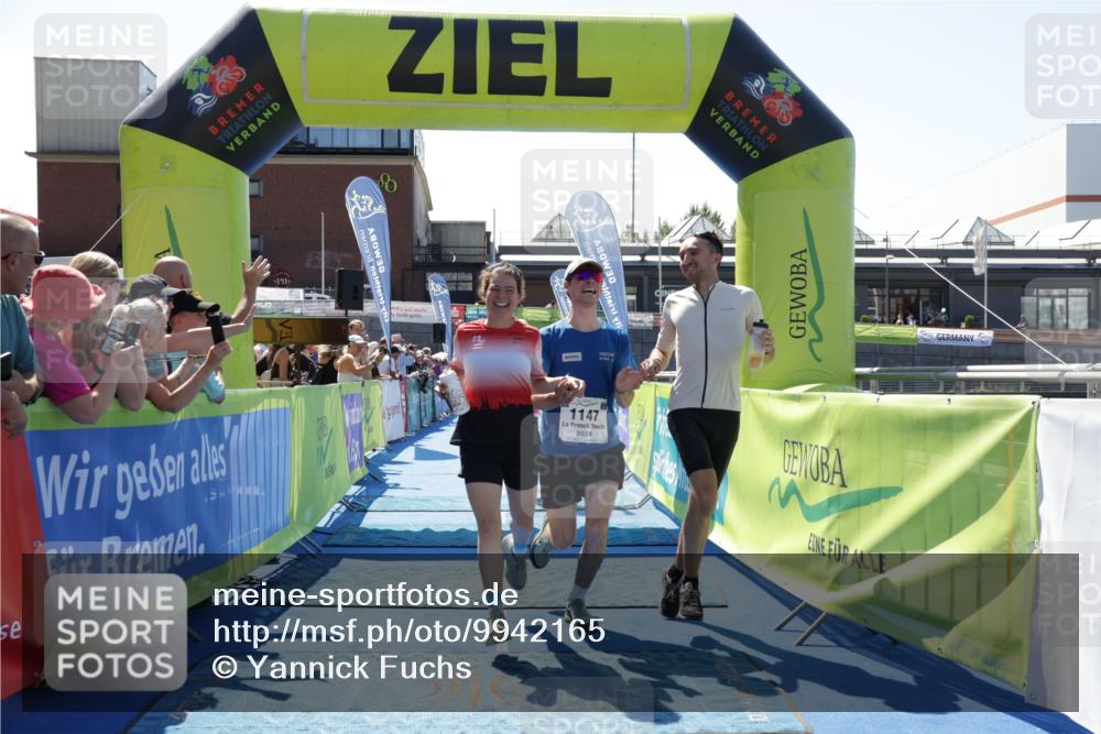 09.08.2026 - GEWOBA Citytriathlon Bremen Yannick Fuchs http://msf.ph/oto/9942165 09.08.2026 14:10:42 Ziel 707, 1011, 1011, 1147 meine-sportfotos.de