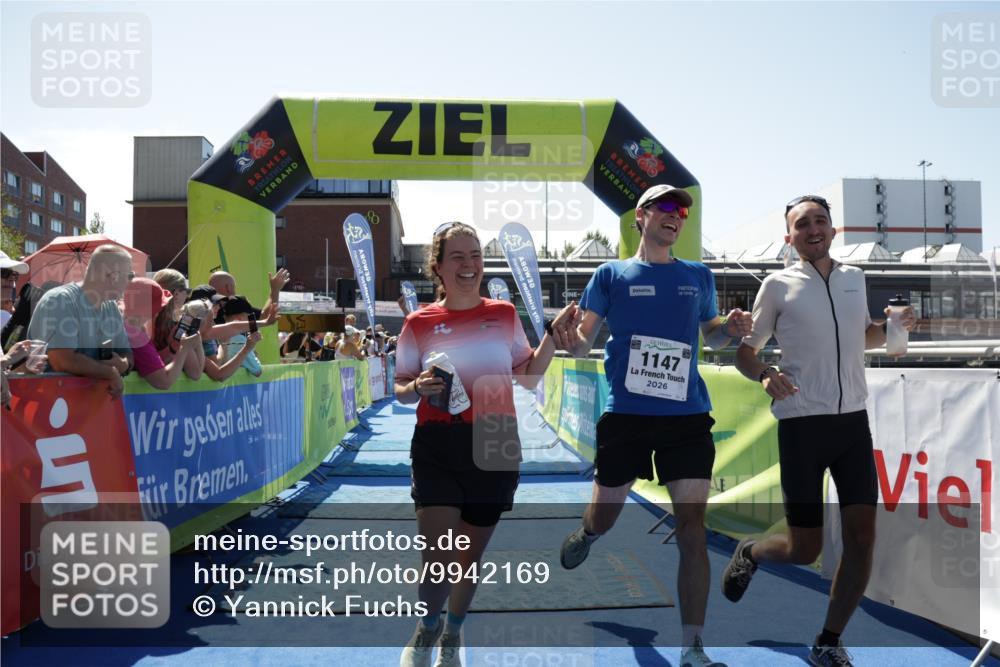 09.08.2026 - GEWOBA Citytriathlon Bremen Yannick Fuchs http://msf.ph/oto/9942169 09.08.2026 14:10:43 Ziel 707, 1011, 1011, 1147 meine-sportfotos.de